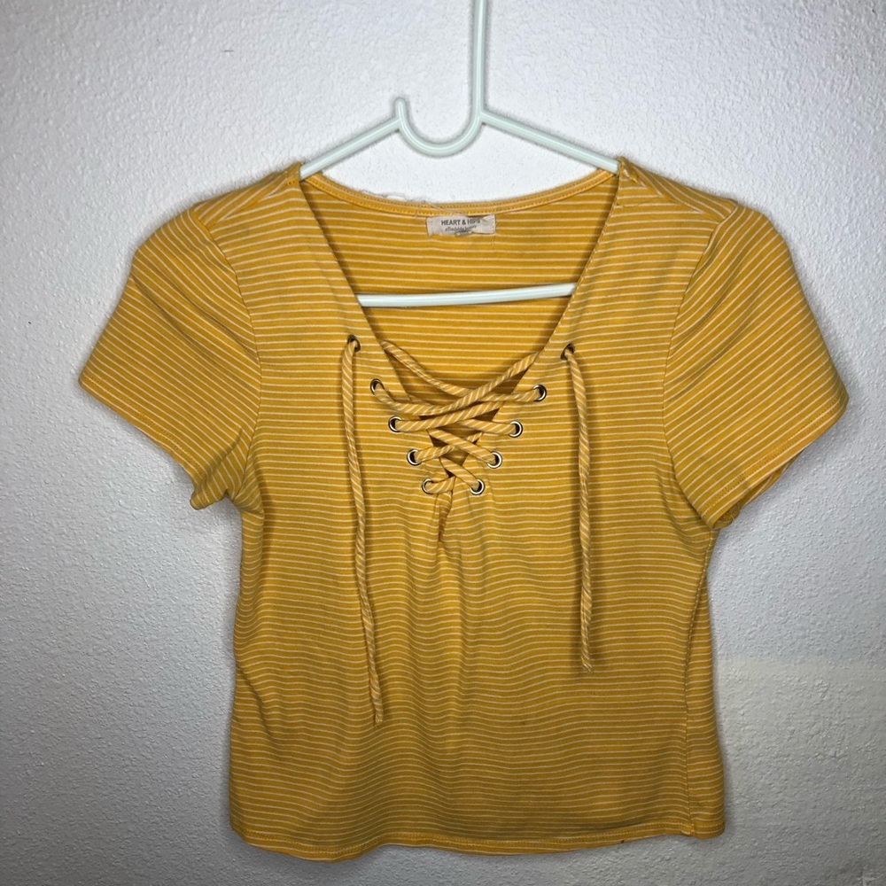 Yellow&White Cropped Shirt